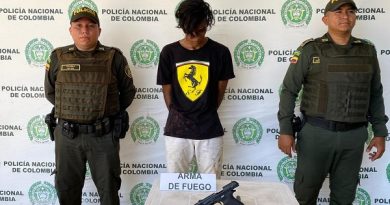 Hombre capturado con arma traumática modificada Hombre capturado con arma traumática modificada